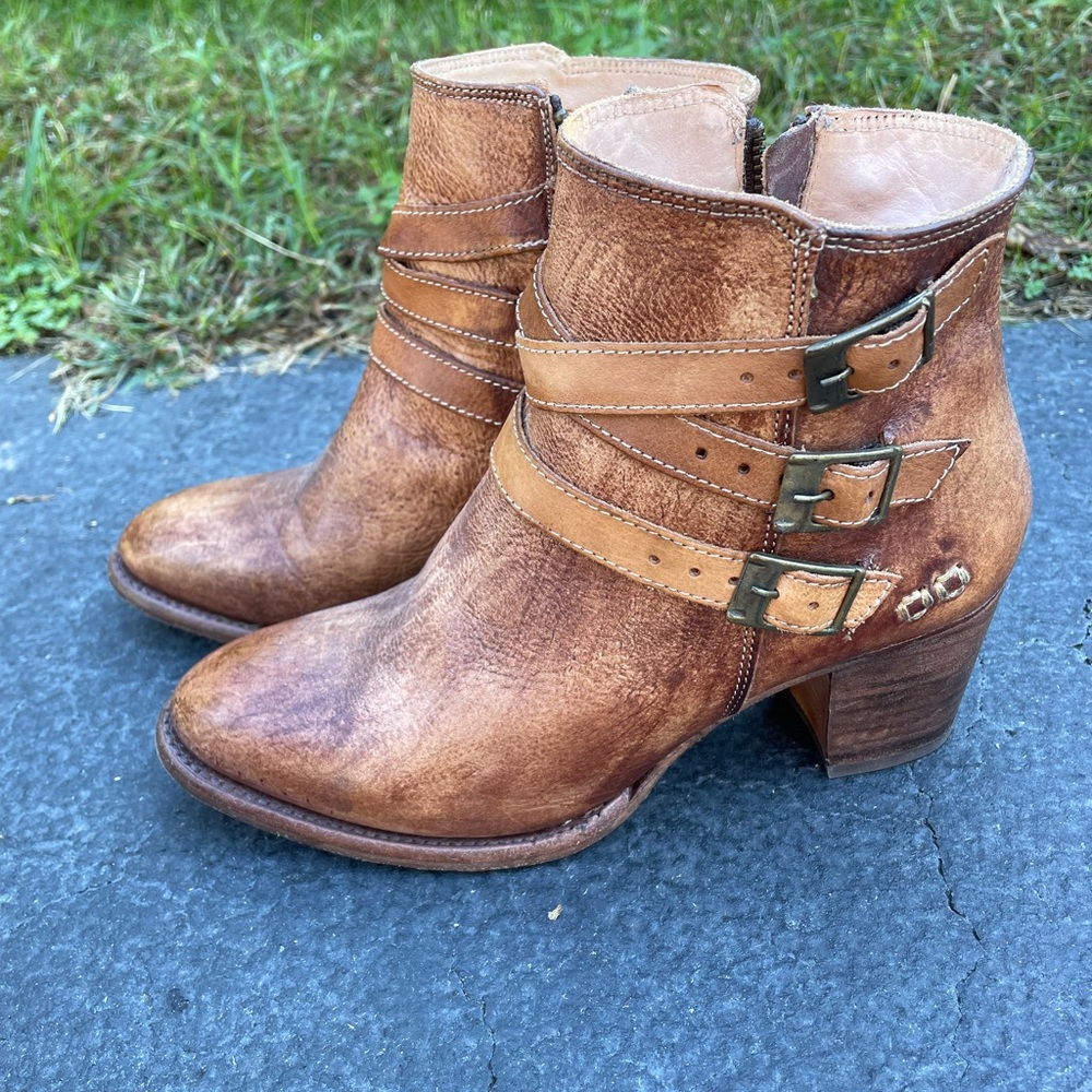 Bed Stu New Begin rustic booties. Worn maybe 4 times. Excellent condition.